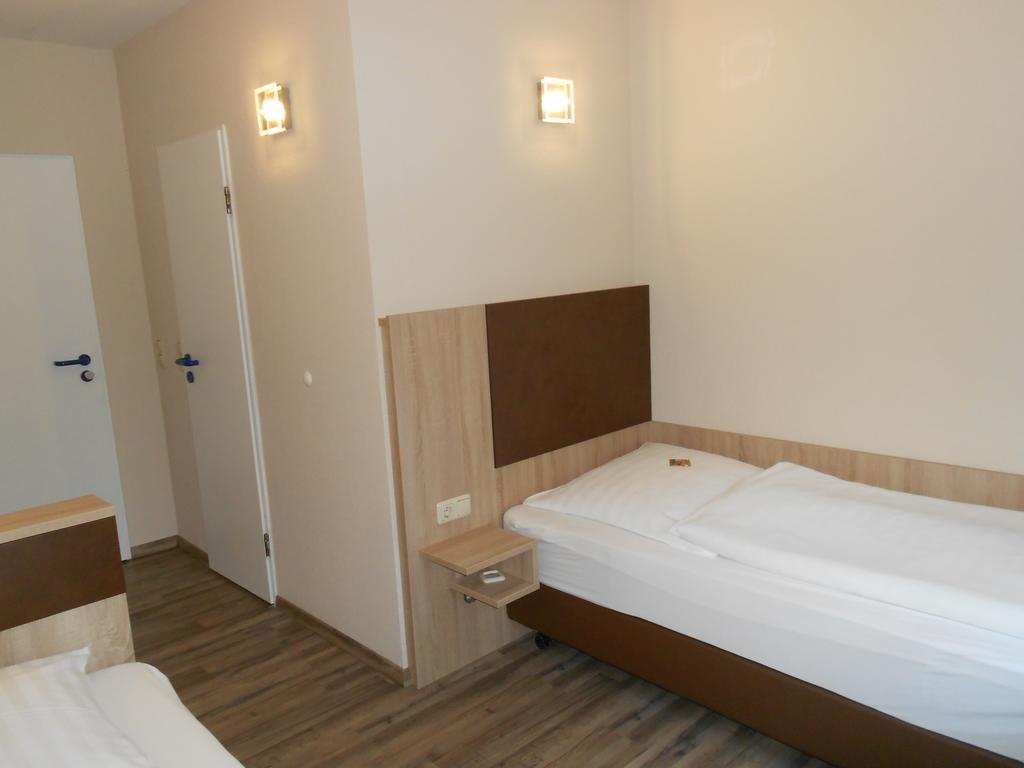 Hotel-Restaurant Tuexen Рендсбург Стая снимка